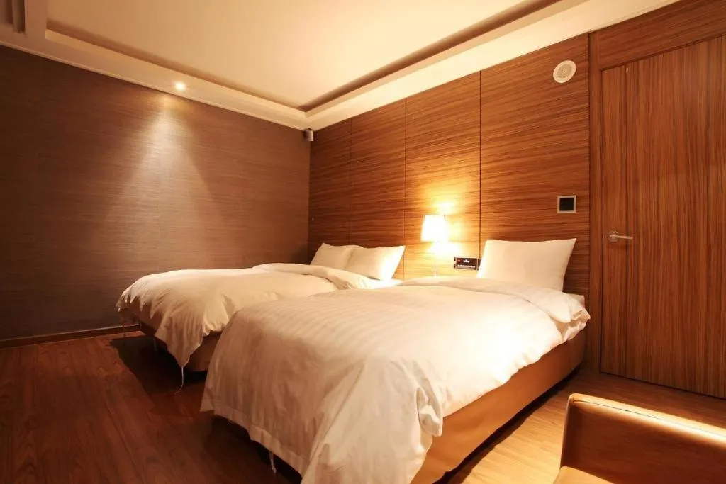 Hotel Lava Seocho Soul 3*,